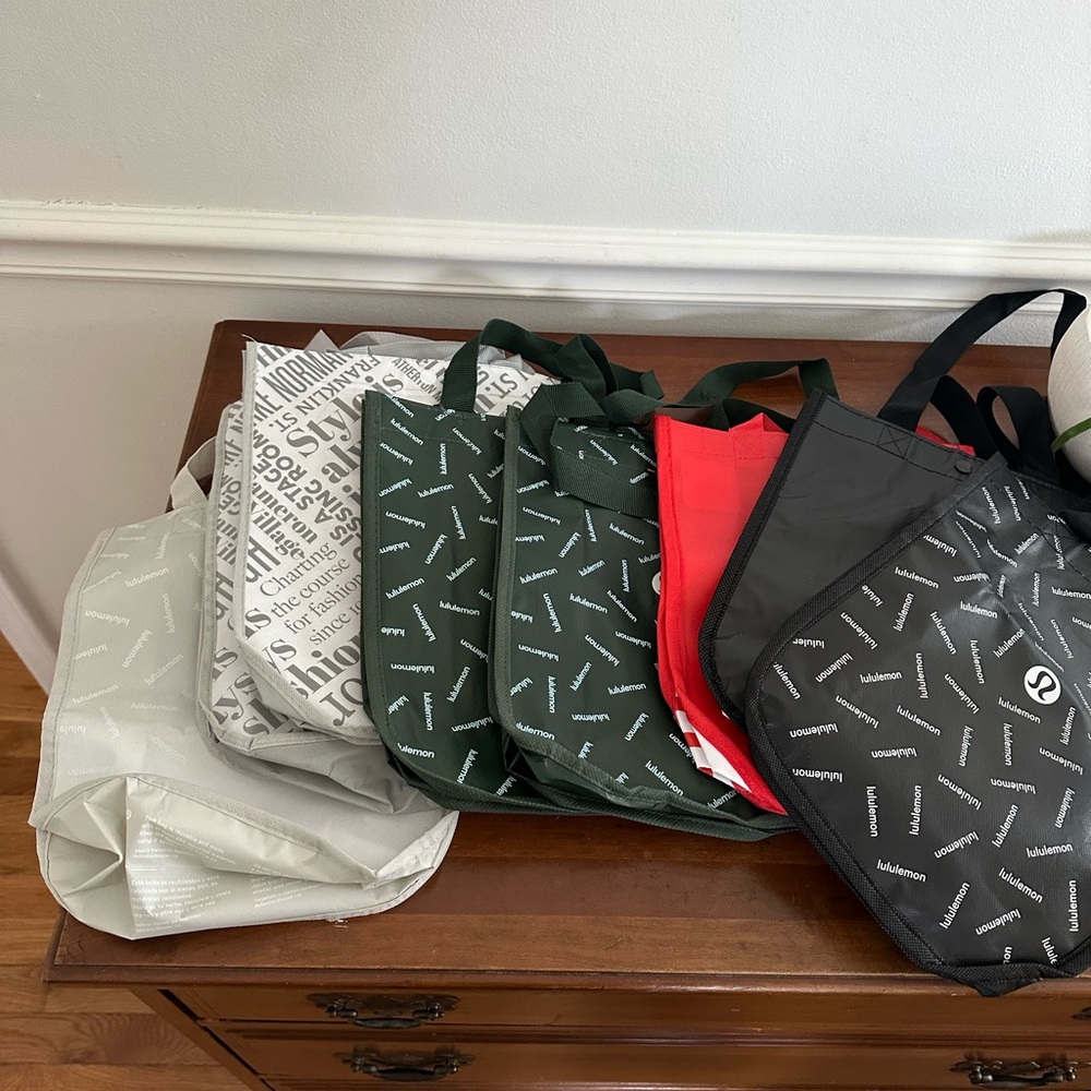 8 Lululemon bags